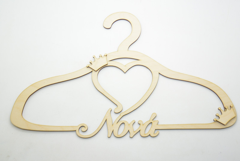 Ξύλινη Κρεμάστρα Νονά και θέμα κορώνα (5123851)