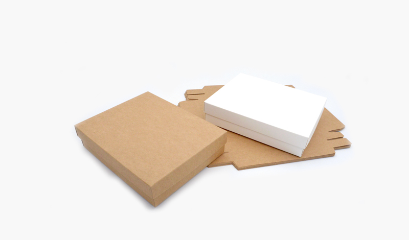 ΧΑΡΤΙΝΟ ΚΟΥΤΙ ME KAΠΑΚΙ 31cm x 22cm x 6.5cm 0402246