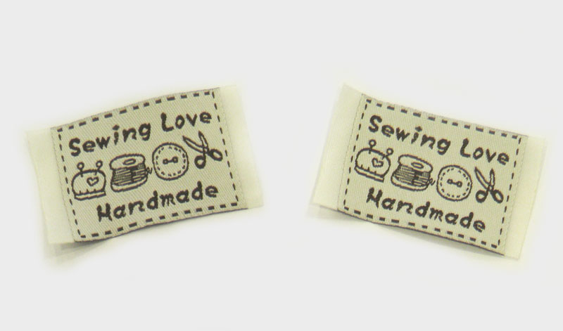 ΤΑΜΠΕΛΑΚΙ ΚΕΝΤΗΜΕΝΟ SEWING LOVE 4cm x 3cm 0501239