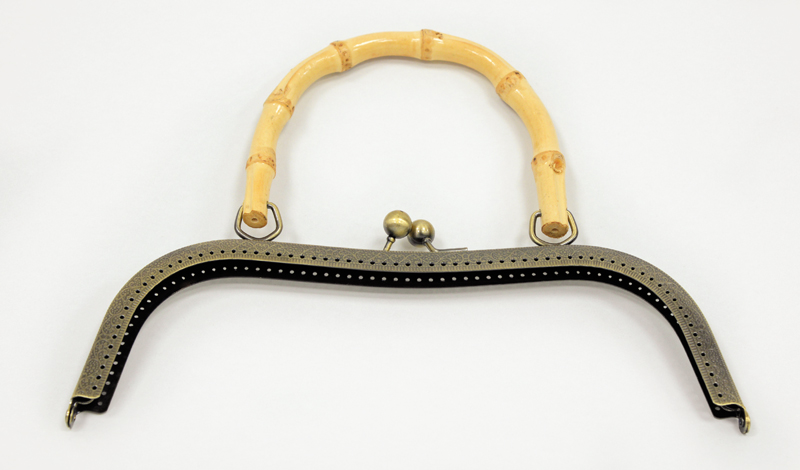 ΜΕΤΑΛΛΙΚΟ ΧΕΡΟΥΛΙ ΜΕ ΜΠΑΜΠΟΥ ΧΕΙΡΟΠΟΙΗΤΗΣ ΤΣΑΝΤΑΣ 27cm 0515034