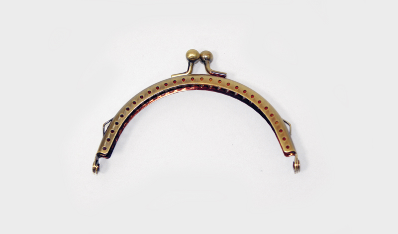 ΜΕΤΑΛΛΙΚΟ ΧΕΡΟΥΛΙ ΤΟΞΟΕΙΔΗ ΧΕΙΡΟΠΟΙΗΤΗΣ ΤΣΑΝΤΑΣ 10cm 0515078