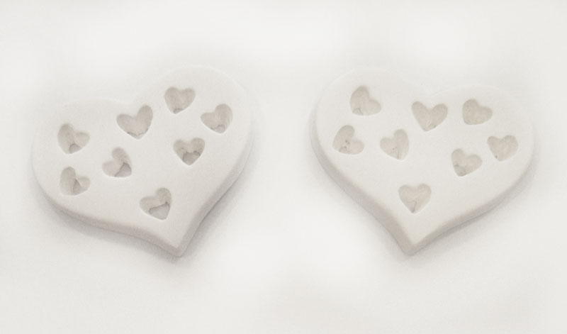 ΓΥΨΙΝΗ ΚΑΡΔΙΑ ΜΕ ΚΑΡΔΟΥΛΕΣ 6cm x 5cm 0532003