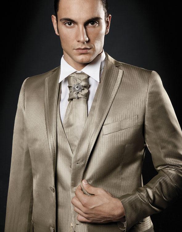 Γαμπριάτικο Κουστούμι