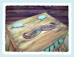 Ξύλινο Κουτί βάπτισης μουστάκι (853532)