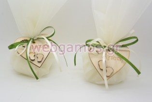 Μπομπονιέρα Γάμου Βάπτισης καρδιά μαγνητάκι με πατουσάκια (5123295)